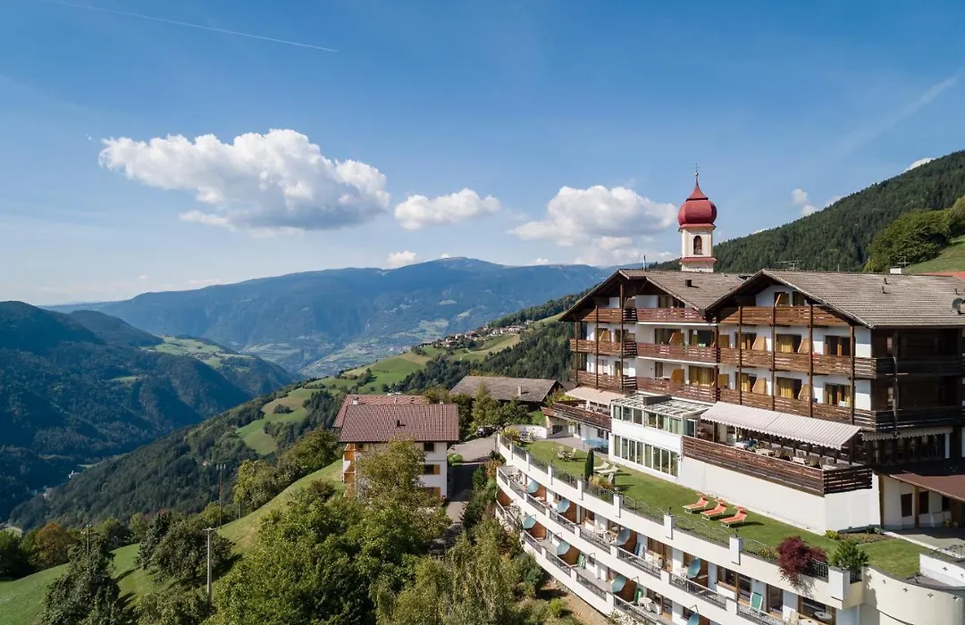 Hotel Ueberbacher-1